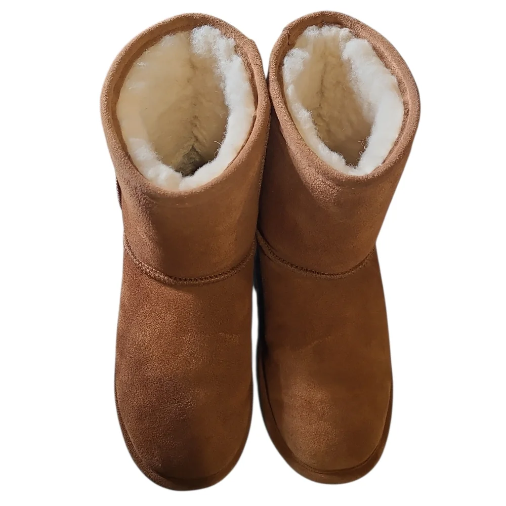 Bearpaw Emma Sheepskin Suede Short Boots Chestnut Youth 5 Wide Women's 6.5 Wide